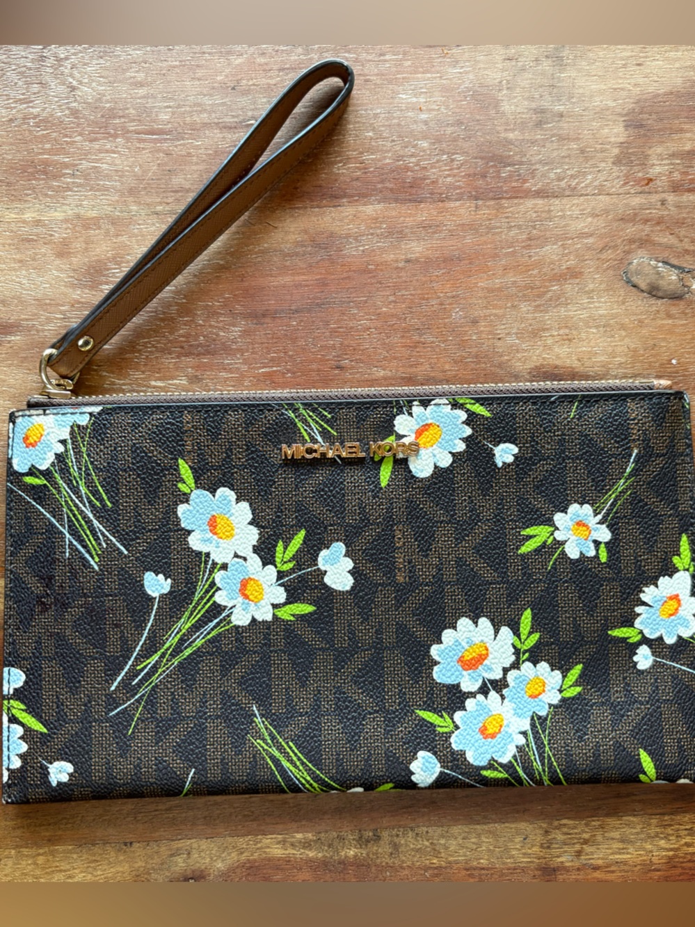 Michael Kors Beige/Tan Cardholder Wallet with Logo Patch